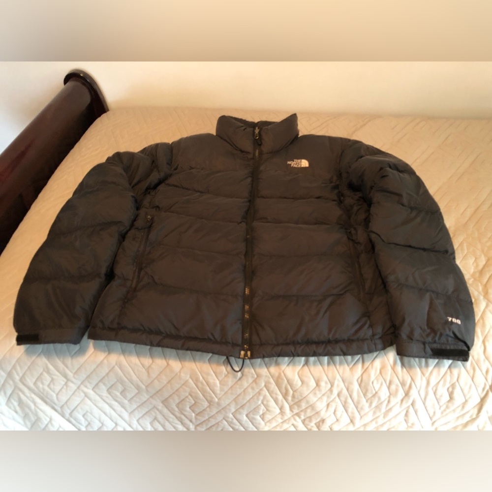 Mens north face puffer jacket